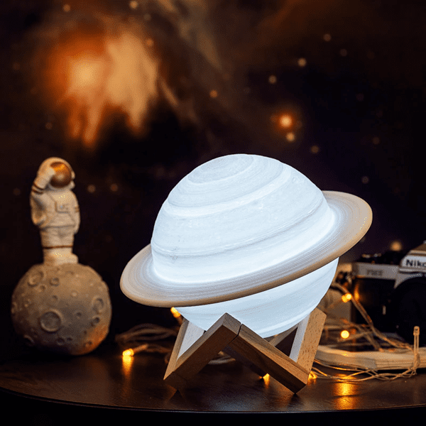 Avizar Veilleuse Astronaute sur Saturne avec Anneau Rose Lumière