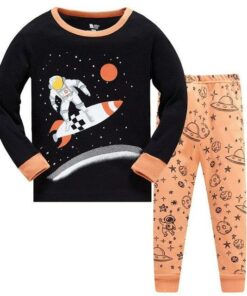 pyjama-astronaute-fusee