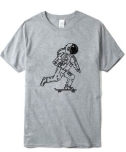 t shirt astronaute skateboard gris